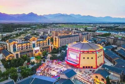 重磅|宁夏演艺集团与漫葡小镇战略签约，开启《贺兰山盛典》发展新篇章——舞台艺术造型策划再升级